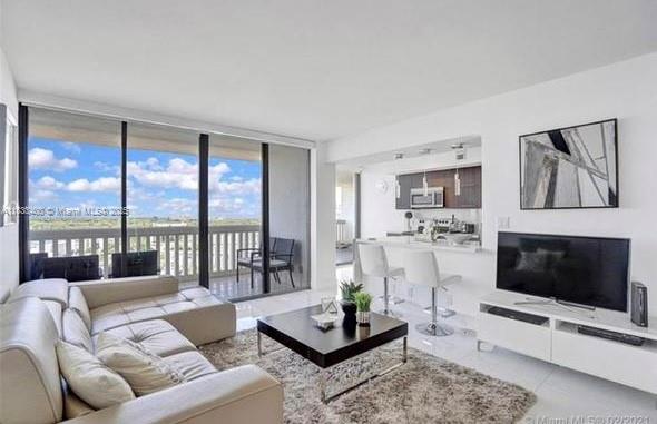 1000 ISL BLVD WILLIAMS IS - Residential Lease