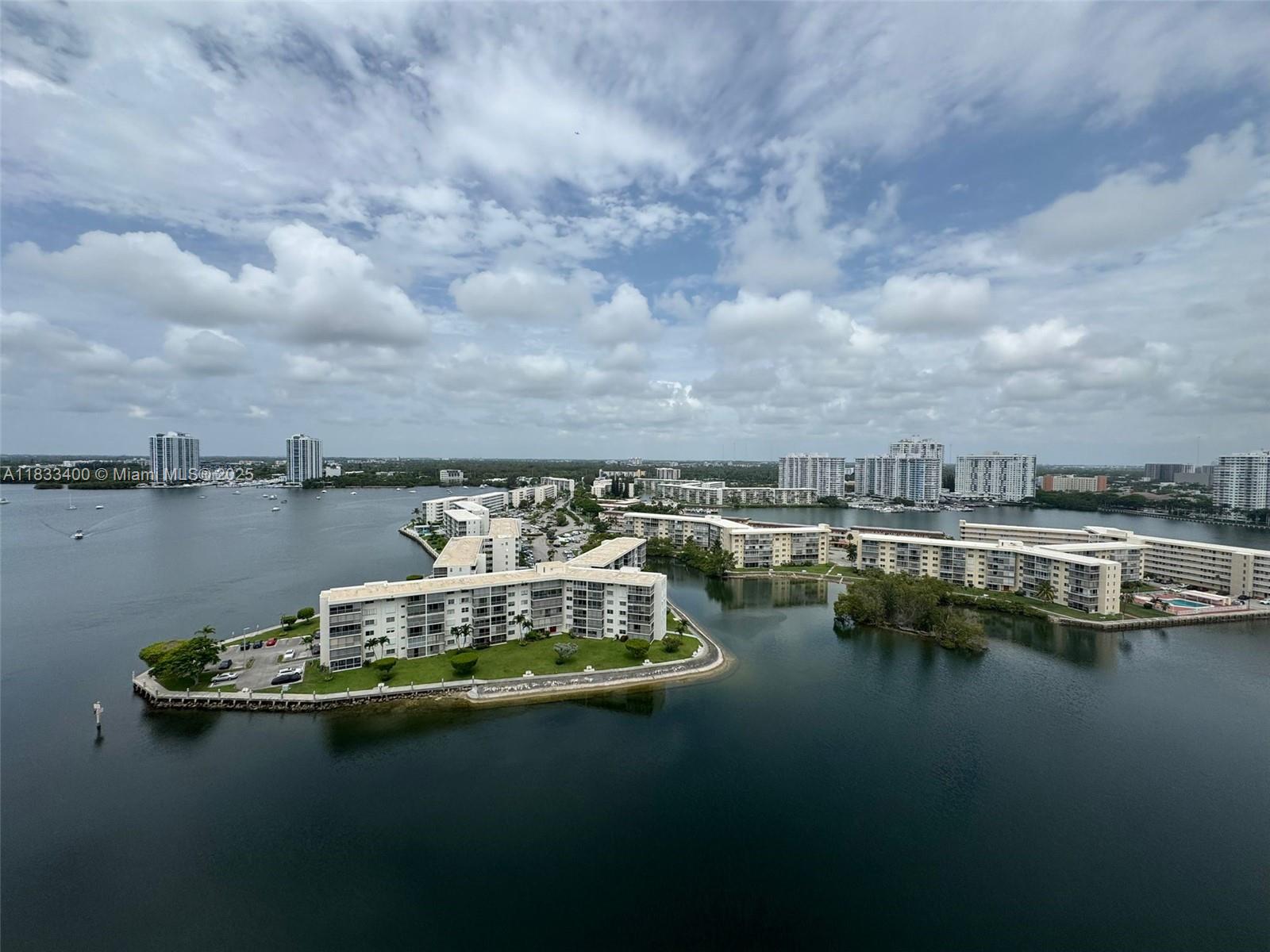 1000 ISL BLVD WILLIAMS IS - Residential Lease