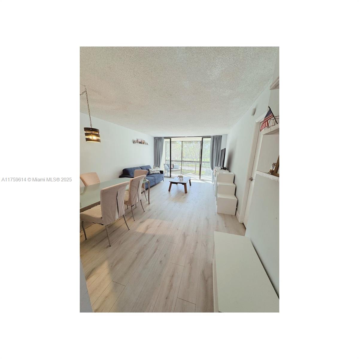 Property for Sale at 3101 N Country Club Dr 209, Aventura, Miami-Dade County, Florida - Bedrooms: 1 
Bathrooms: 2  - $240,000