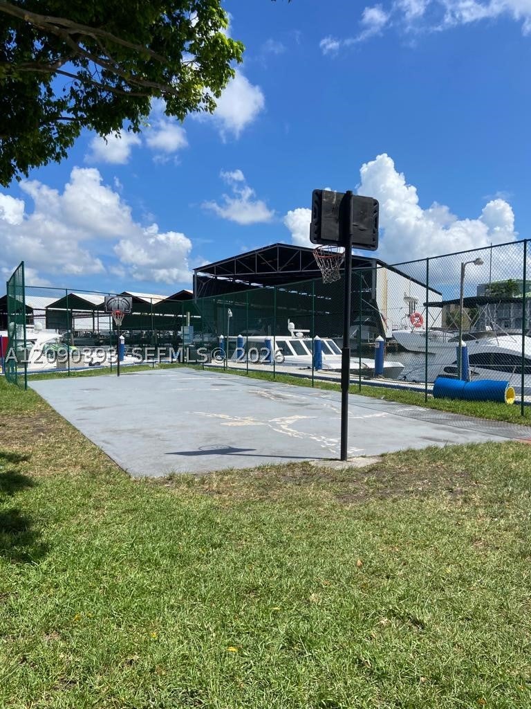 1800 NW 24th Ave 614