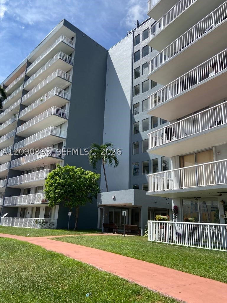 1800 NW 24th Ave 614