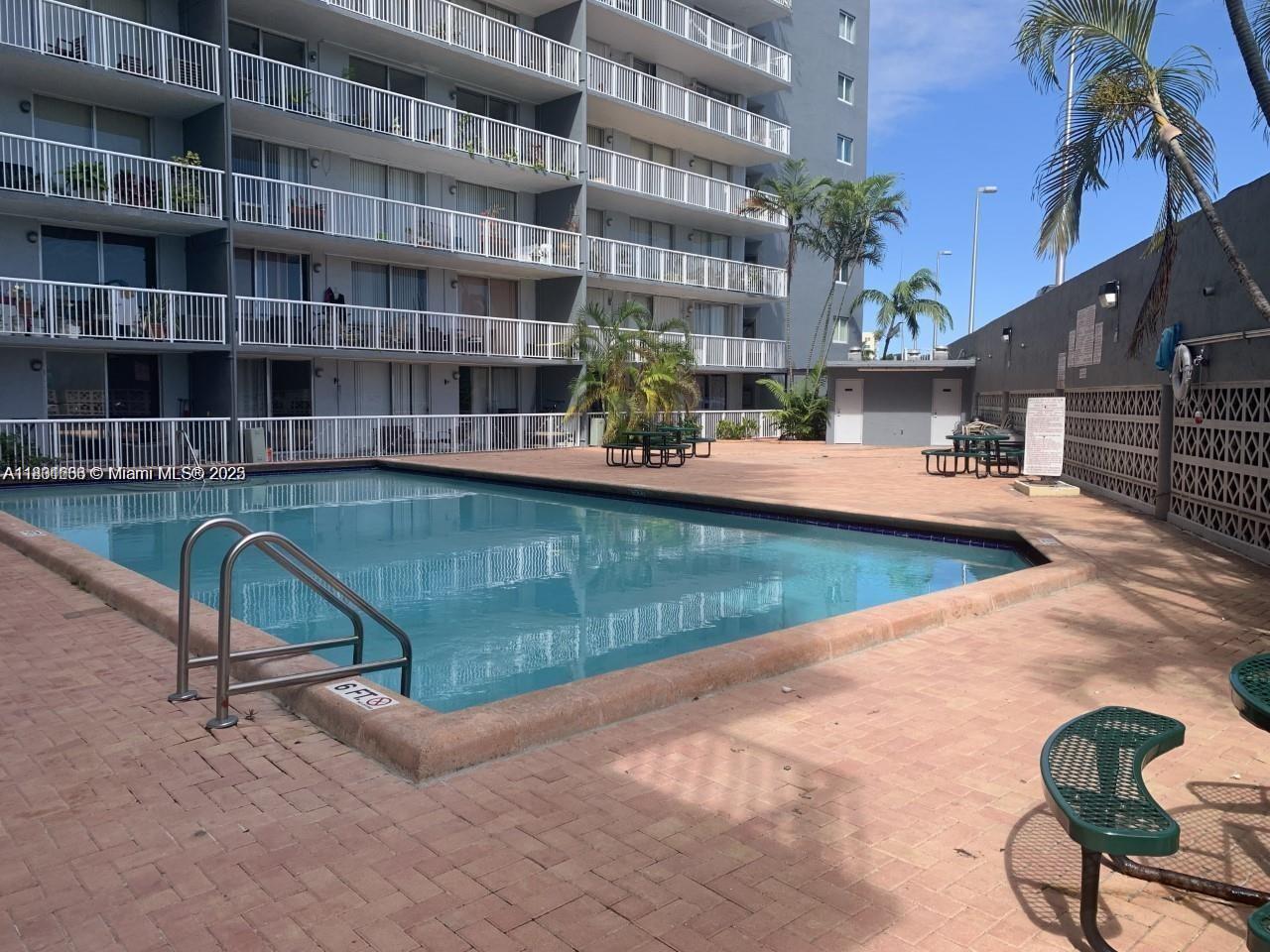 1800 NW 24th Ave 907