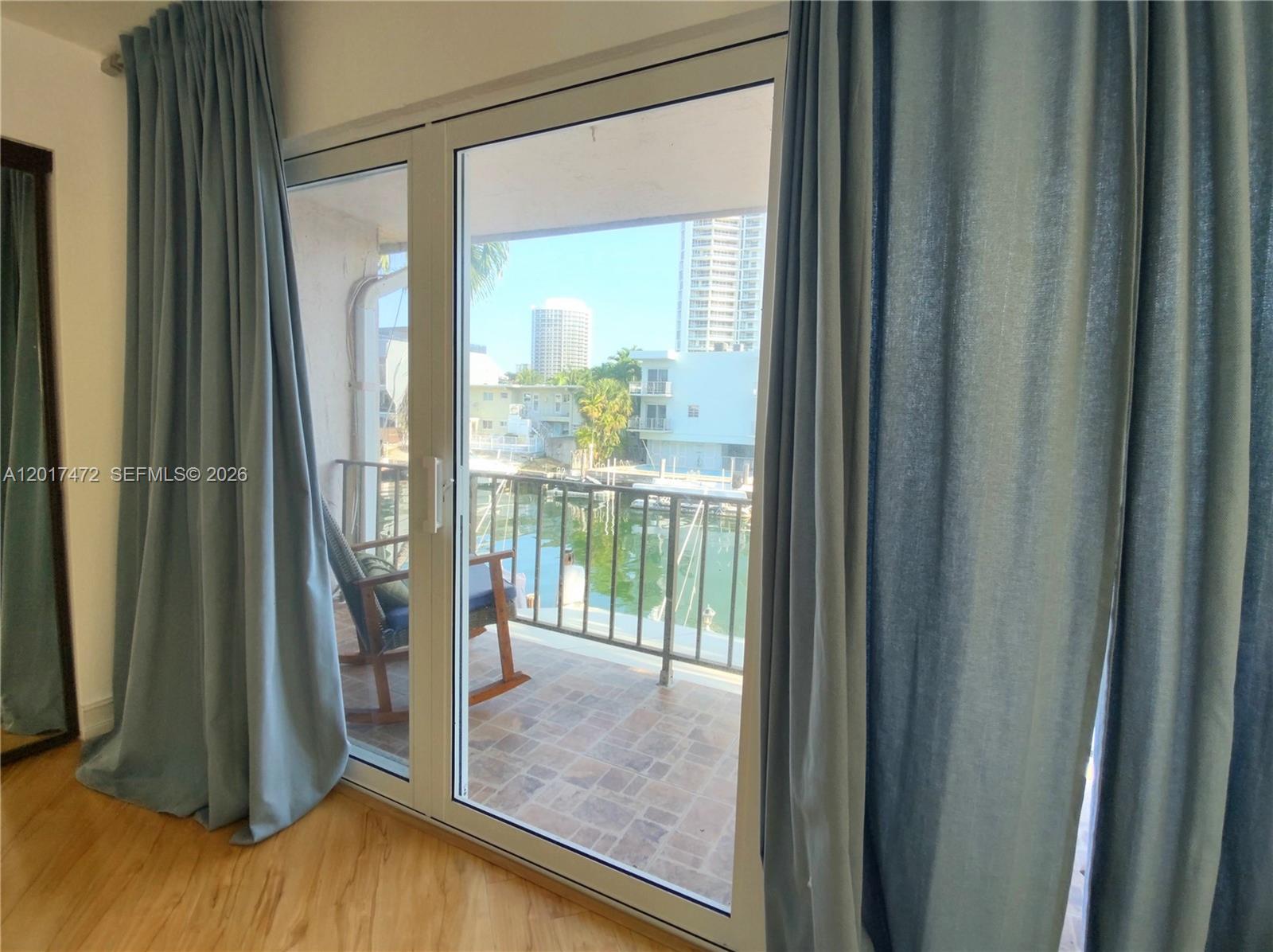 LAGO VERDE VILLAS CONDO - Residential Lease