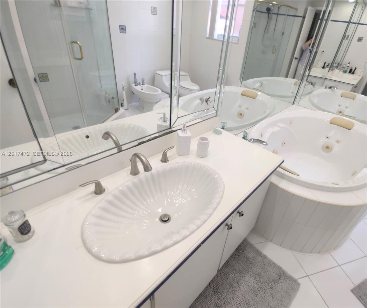 LAGO VERDE VILLAS CONDO - Residential Lease