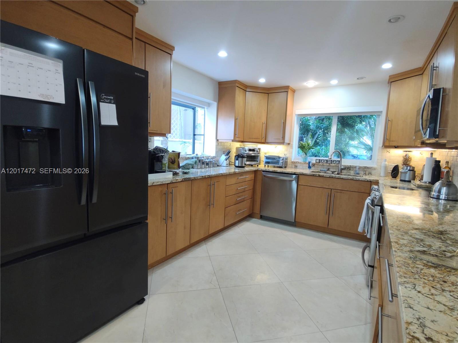 LAGO VERDE VILLAS CONDO - Residential Lease