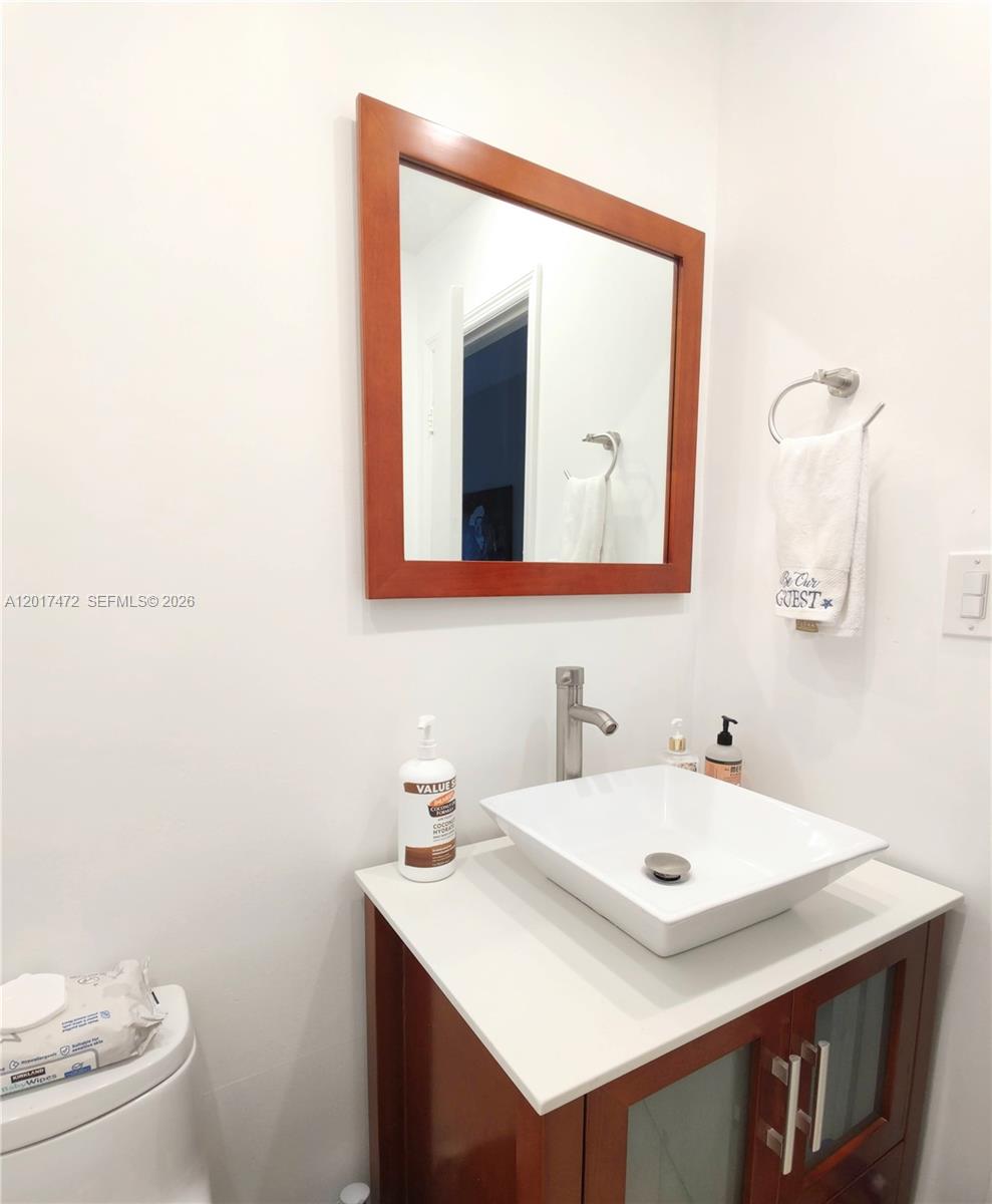 LAGO VERDE VILLAS CONDO - Residential Lease