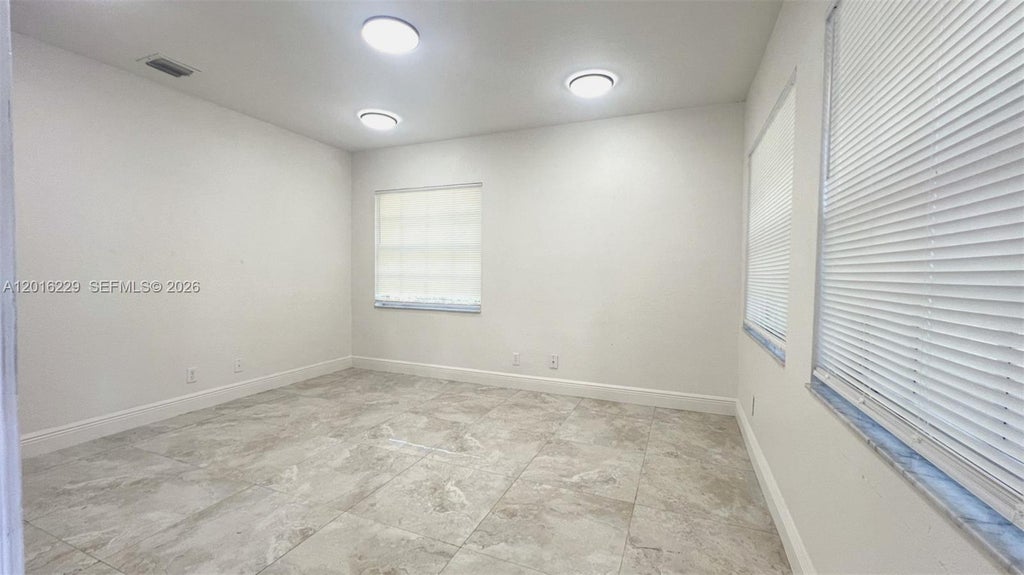 Photo of 11307 Port St #11307, Cooper City, FL 33026 (MLS # A12016229)