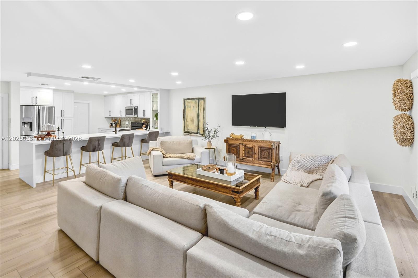 HEFTLERS LAGO MAR WEST - Residential