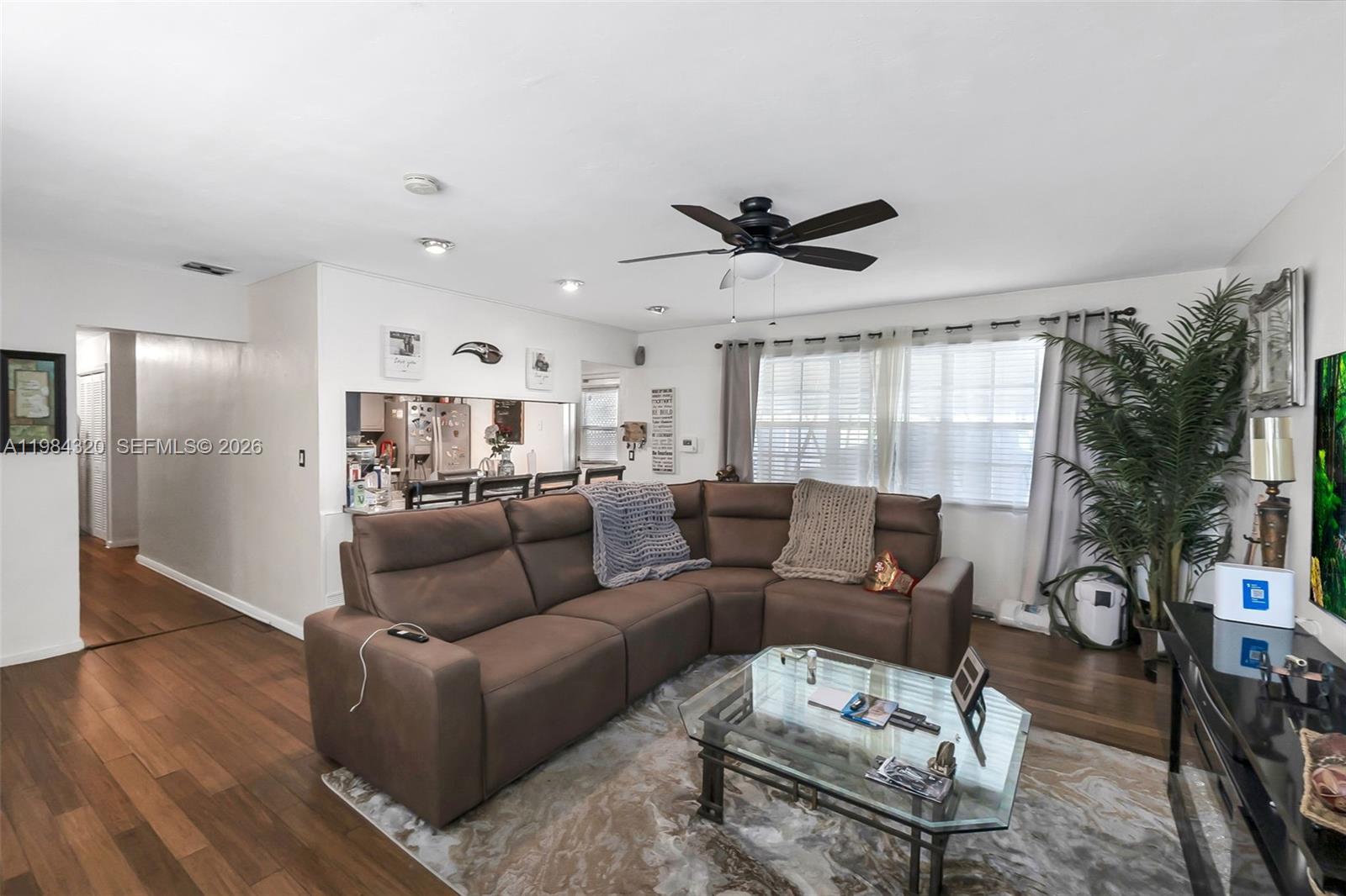 LAUDERDALE VILLAS - Residential