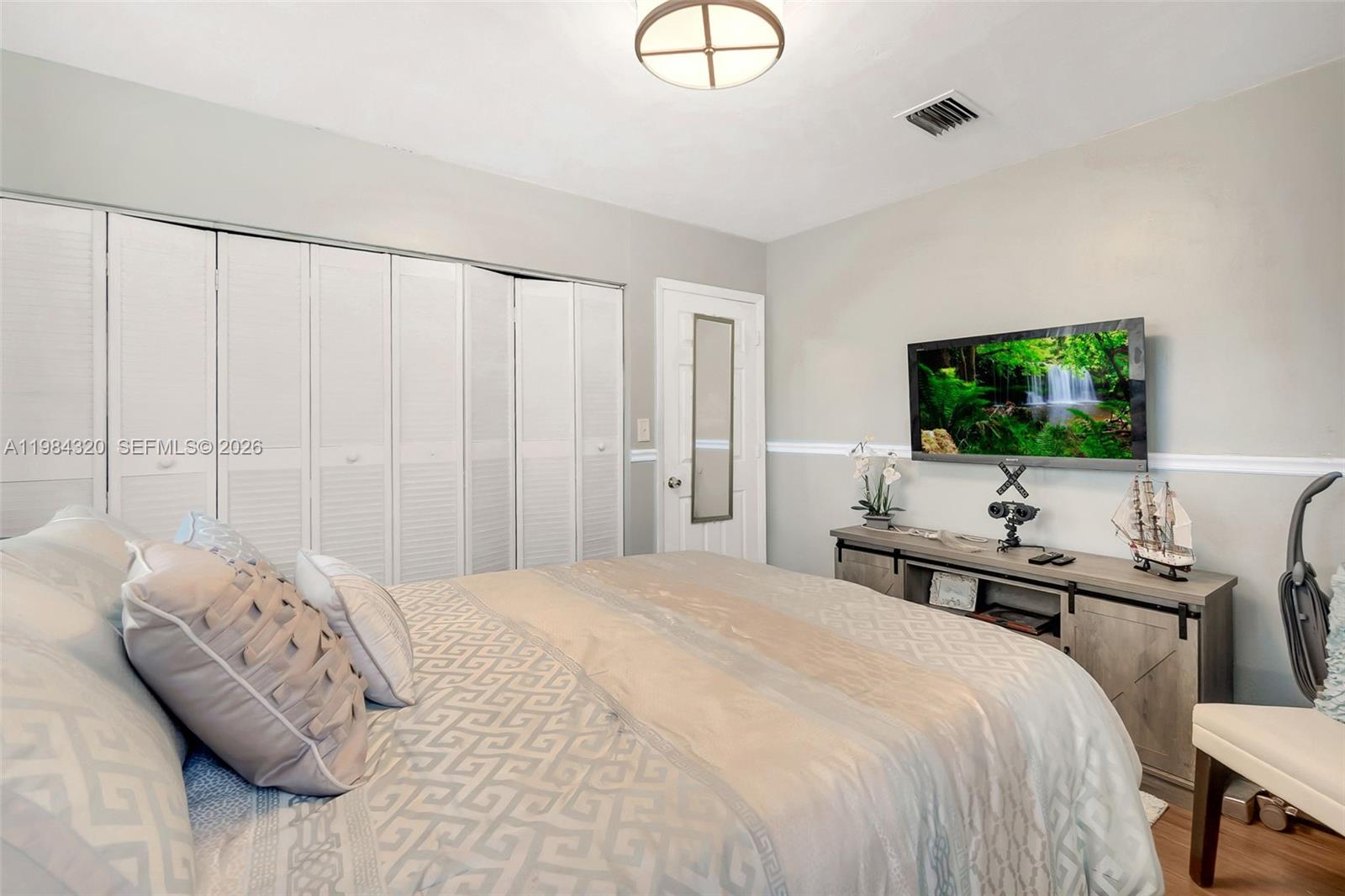 LAUDERDALE VILLAS - Residential