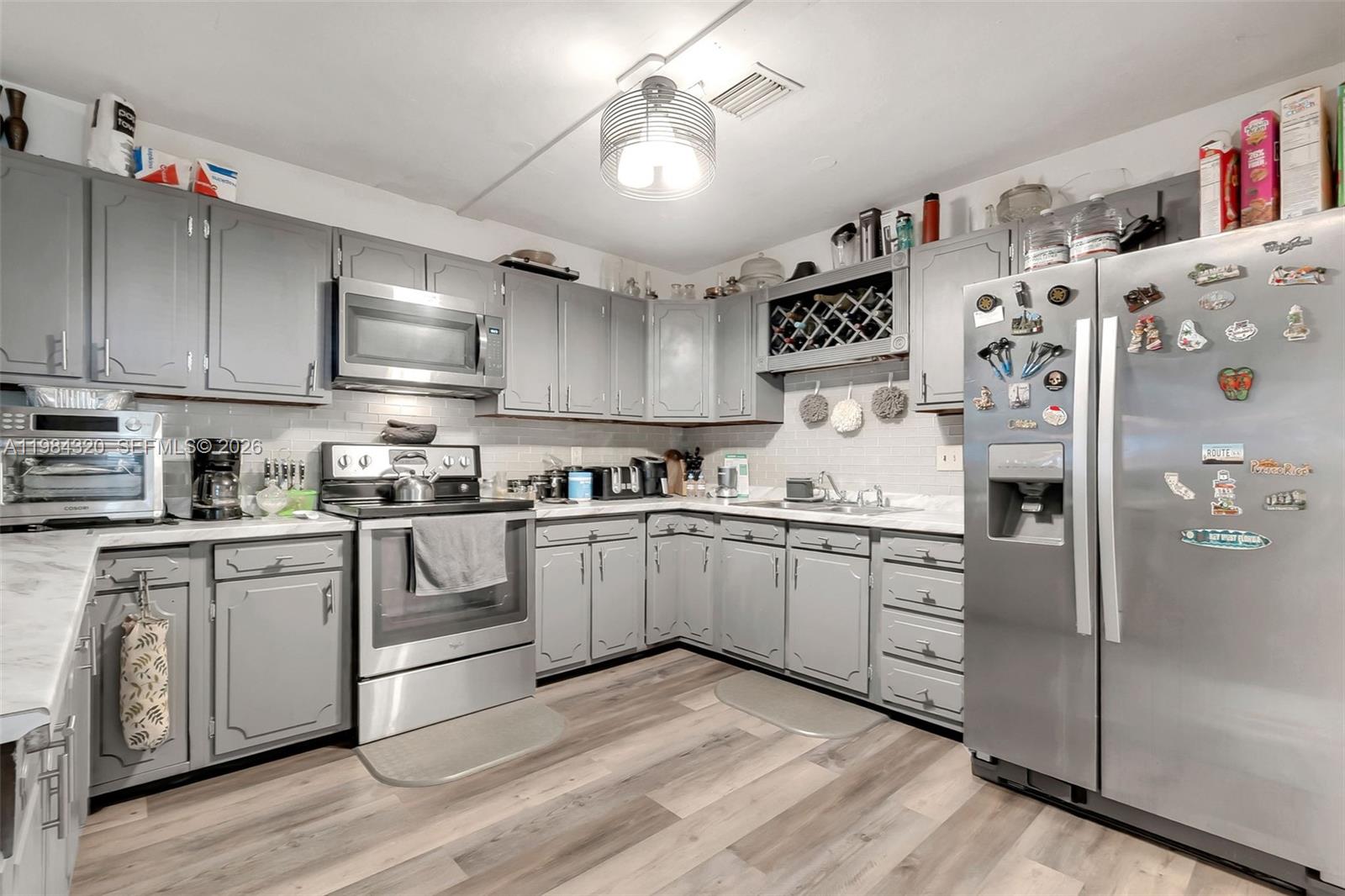 LAUDERDALE VILLAS - Residential