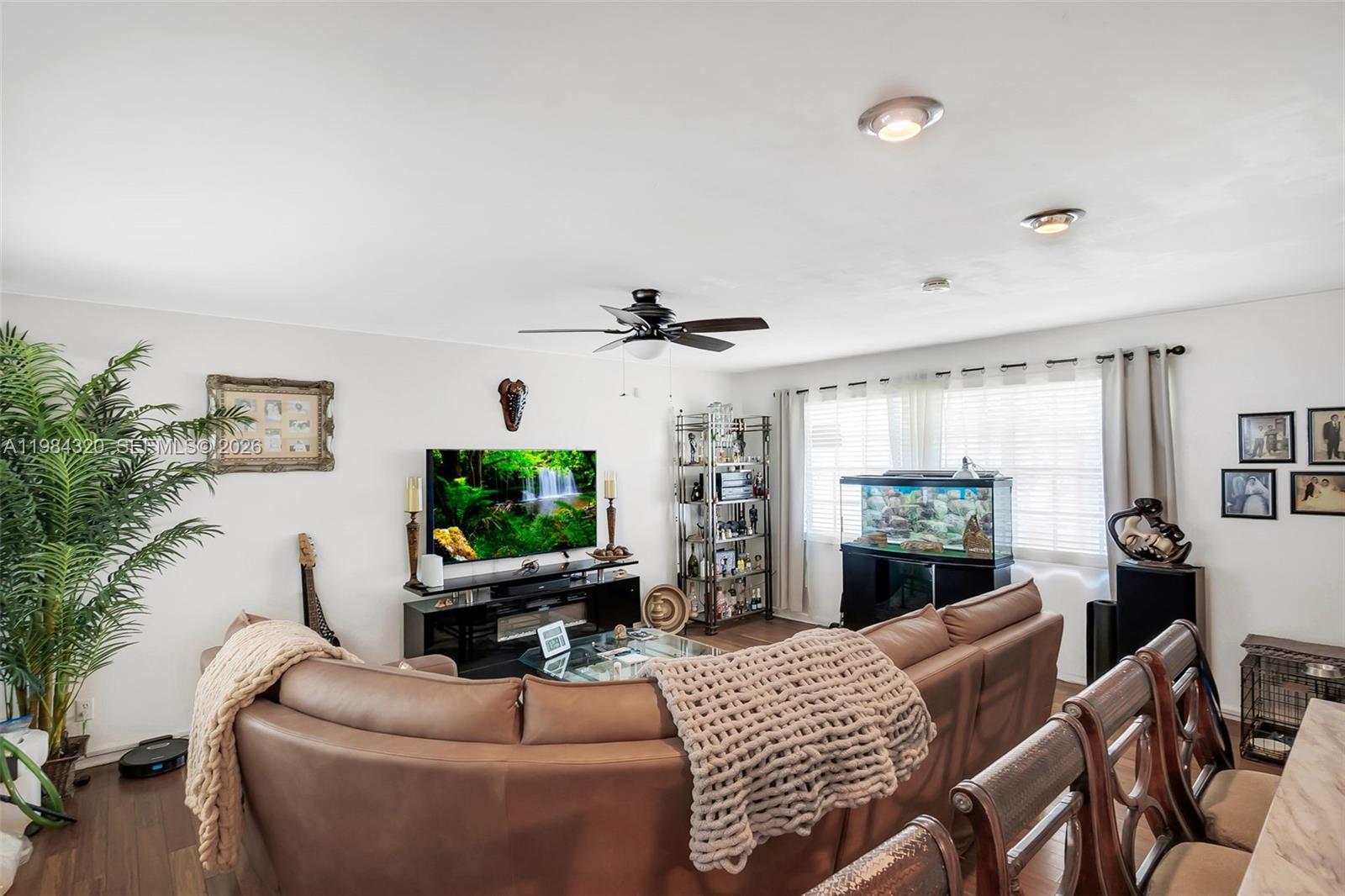 LAUDERDALE VILLAS - Residential