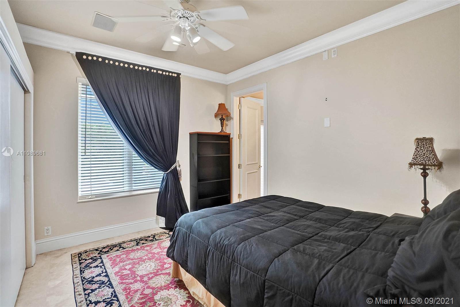 SEA ISLAND - Residential