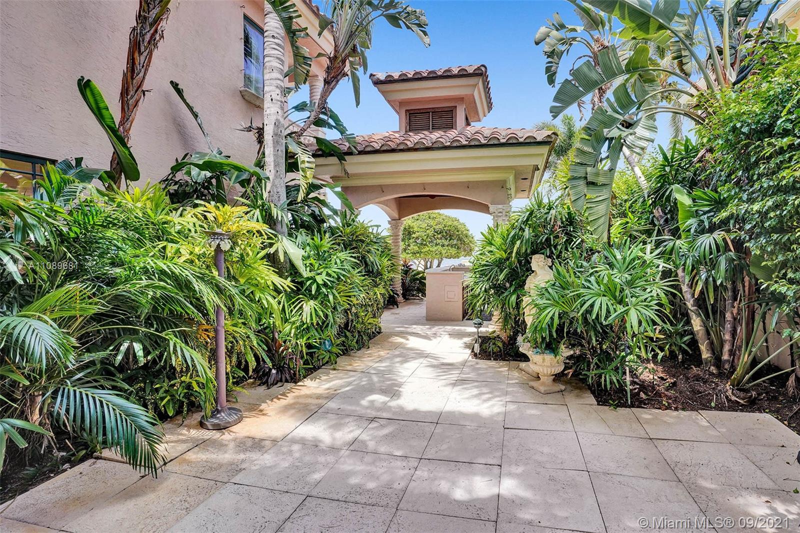 SEA ISLAND - Residential