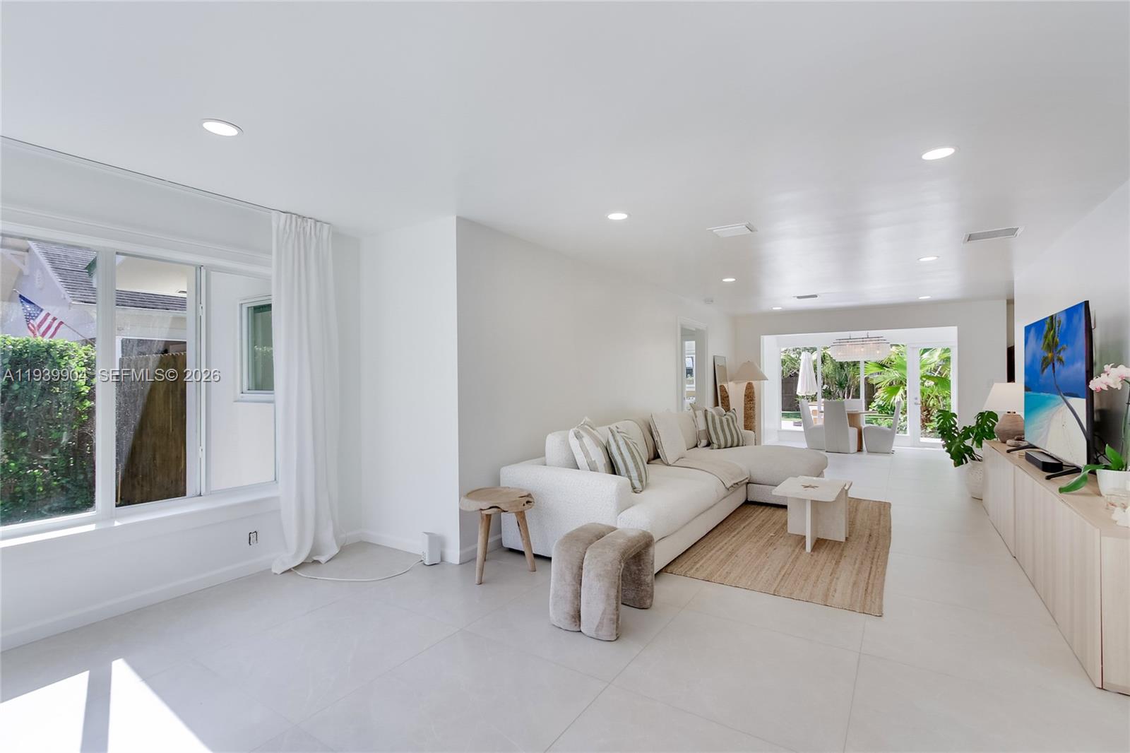 MRS ELVA A TRUAX - Residential