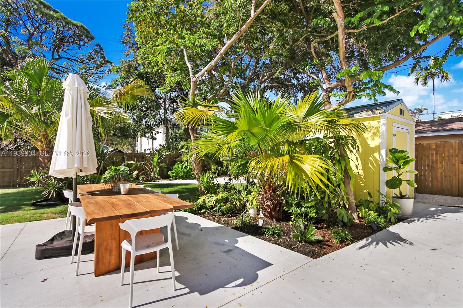 MRS ELVA A TRUAX - Residential