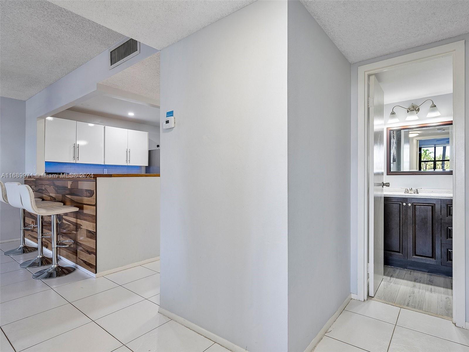 TOWERS OF OCEANVIEW SOUTH - Residential