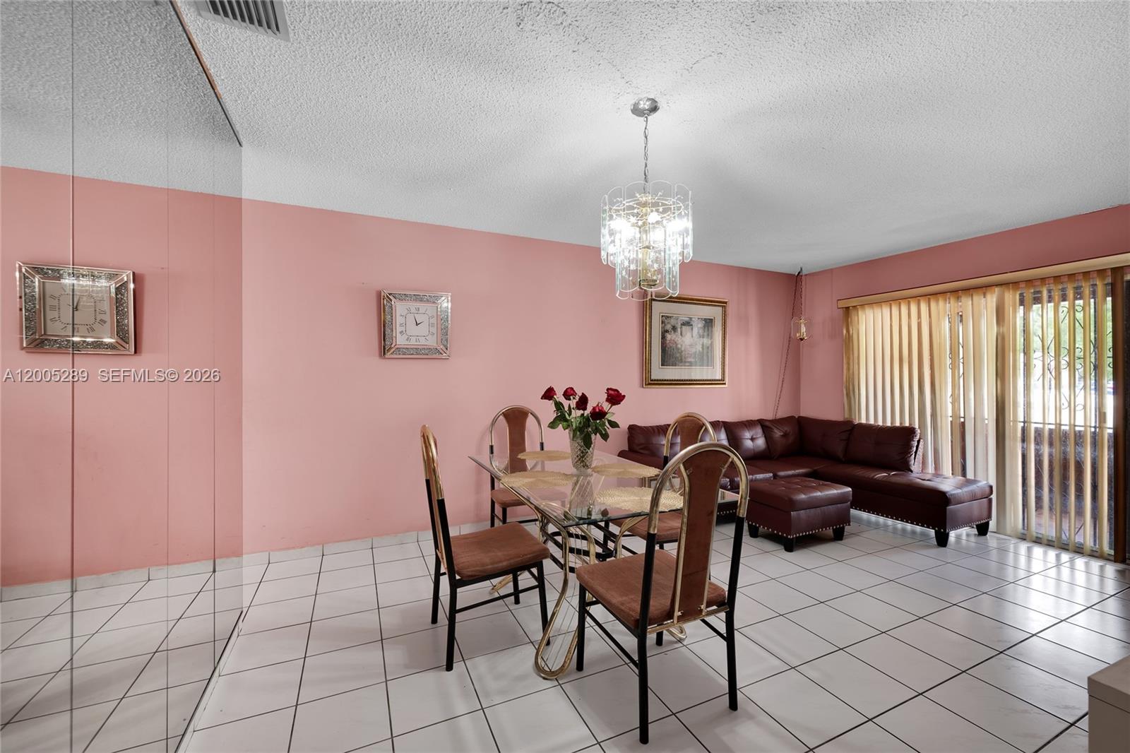 VISTA VERDE TOWNHOUSE SEC - Residential