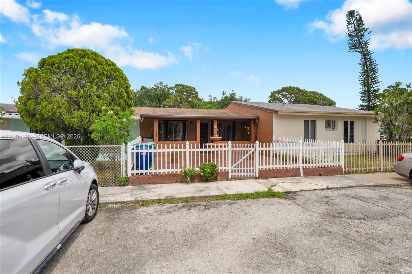 VISTA VERDE TOWNHOUSE SEC - Residential