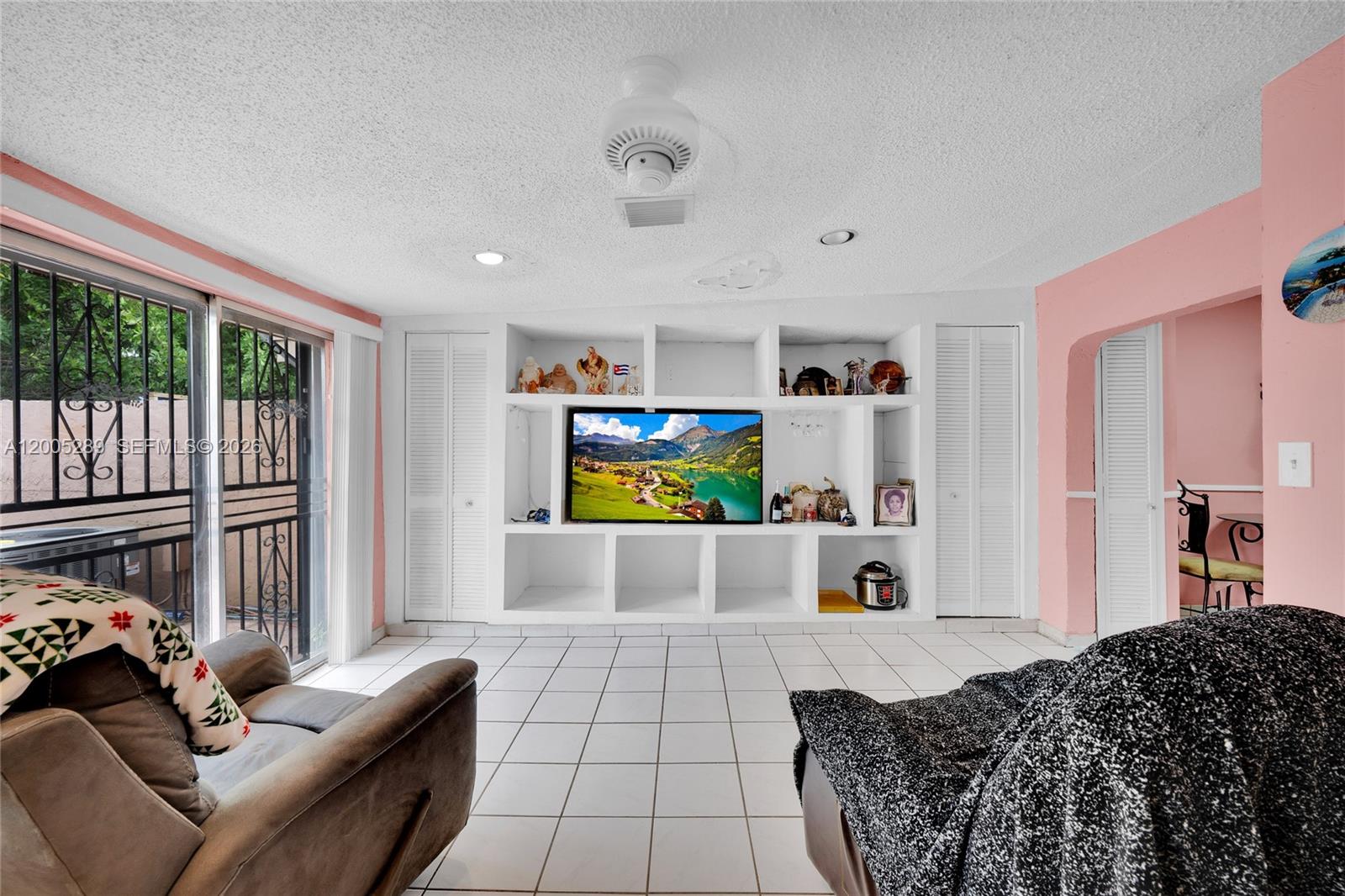 VISTA VERDE TOWNHOUSE SEC - Residential