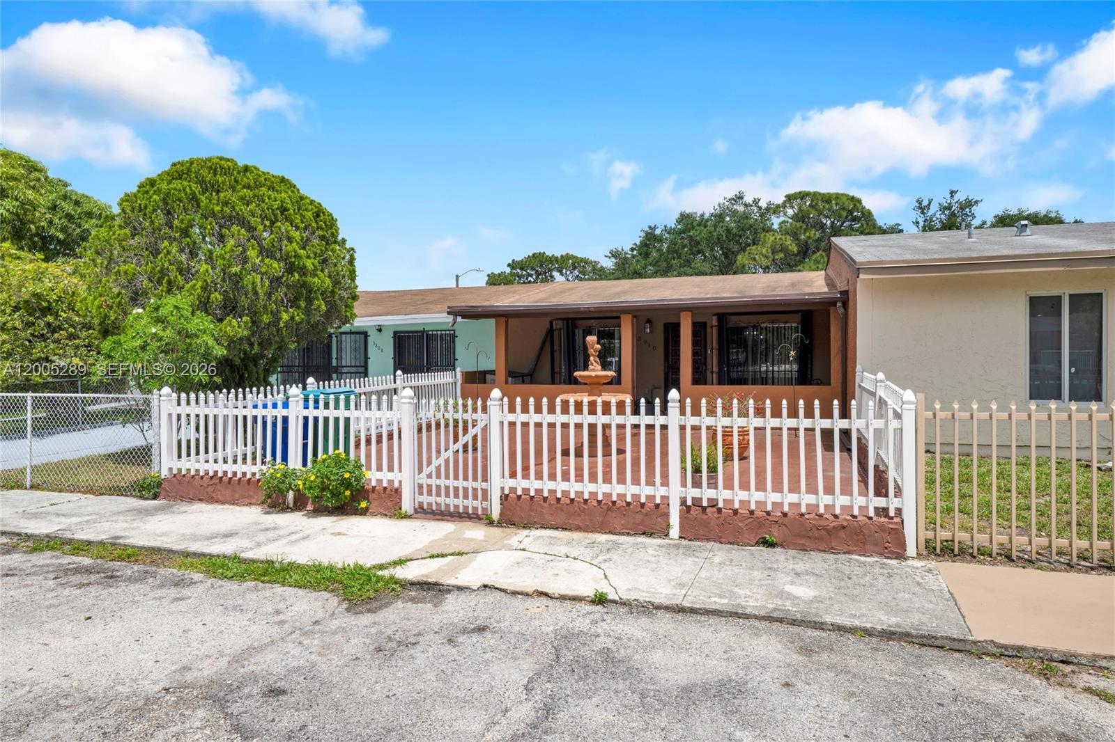 VISTA VERDE TOWNHOUSE SEC - Residential