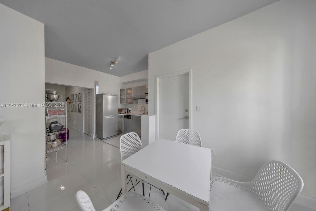 THE AMBASSADOR CONDO - Residential Lease