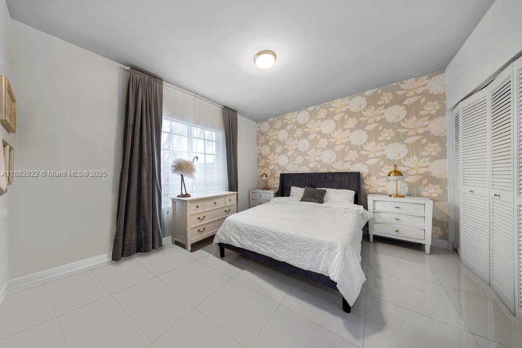 THE AMBASSADOR CONDO - Residential Lease