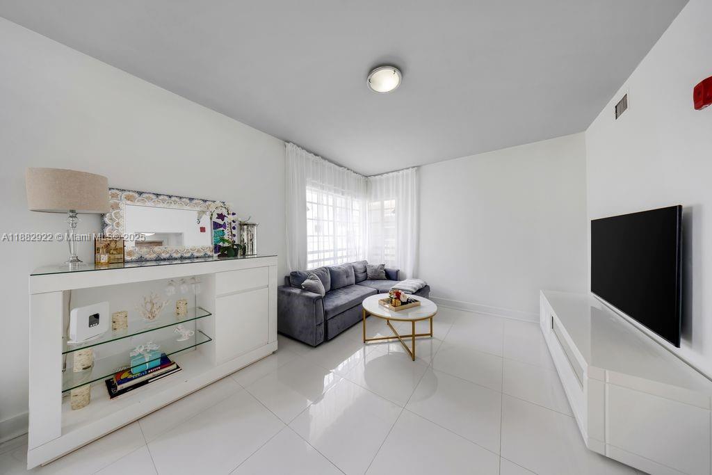 THE AMBASSADOR CONDO - Residential Lease