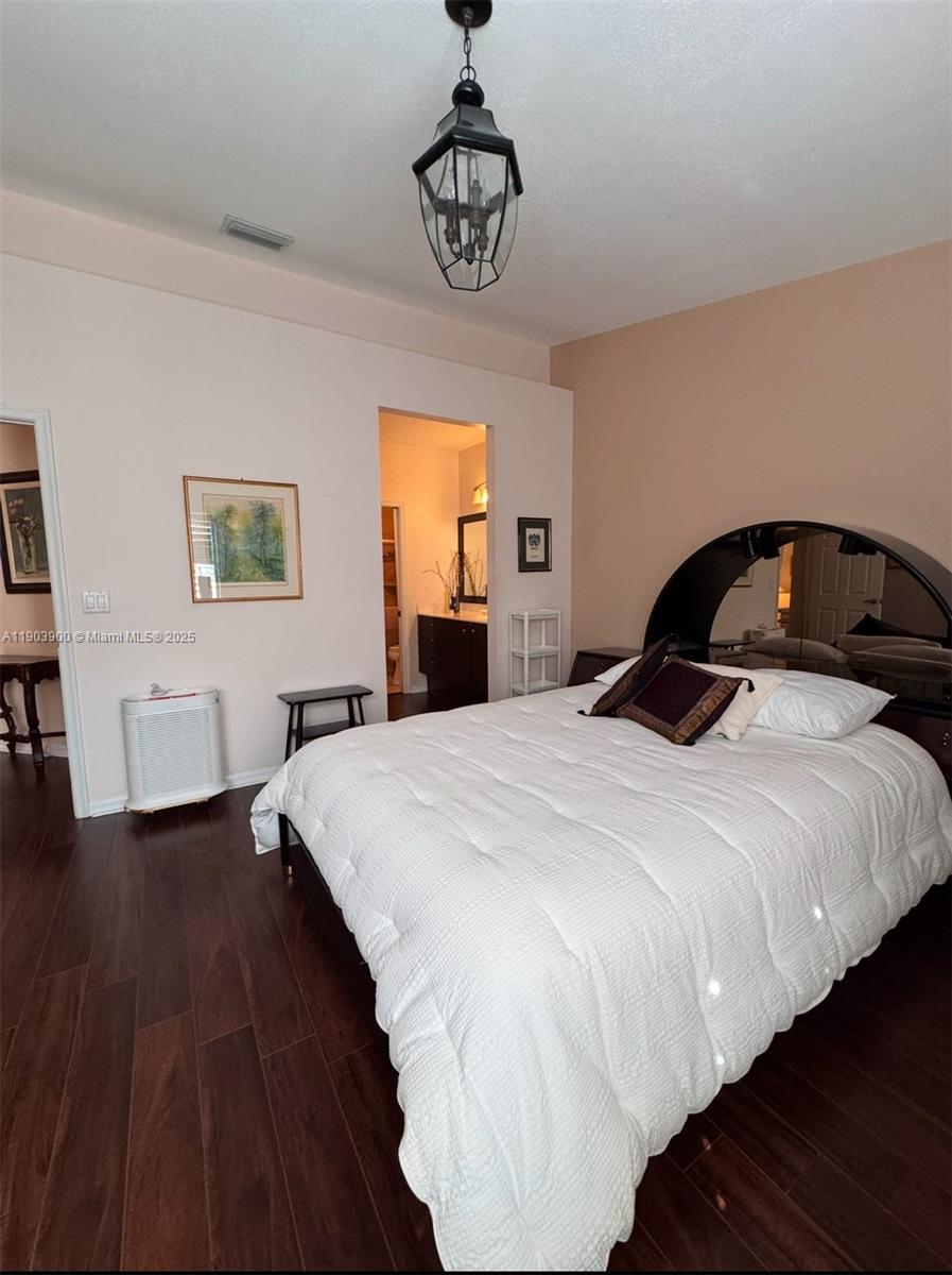 FLORAL LAKES - Residential