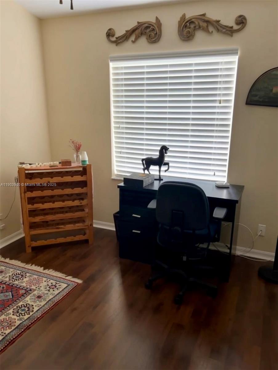 FLORAL LAKES - Residential