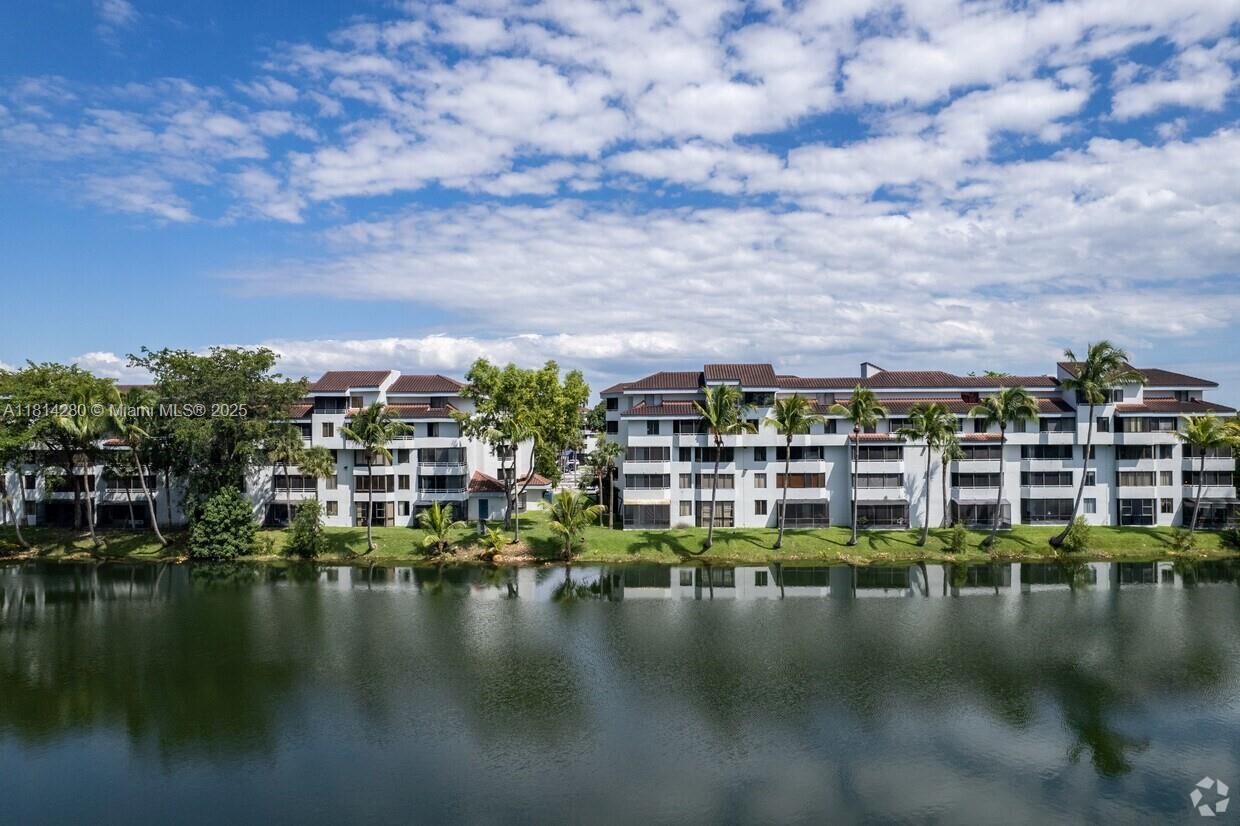 VERABELLA FALLS CONDO - Residential