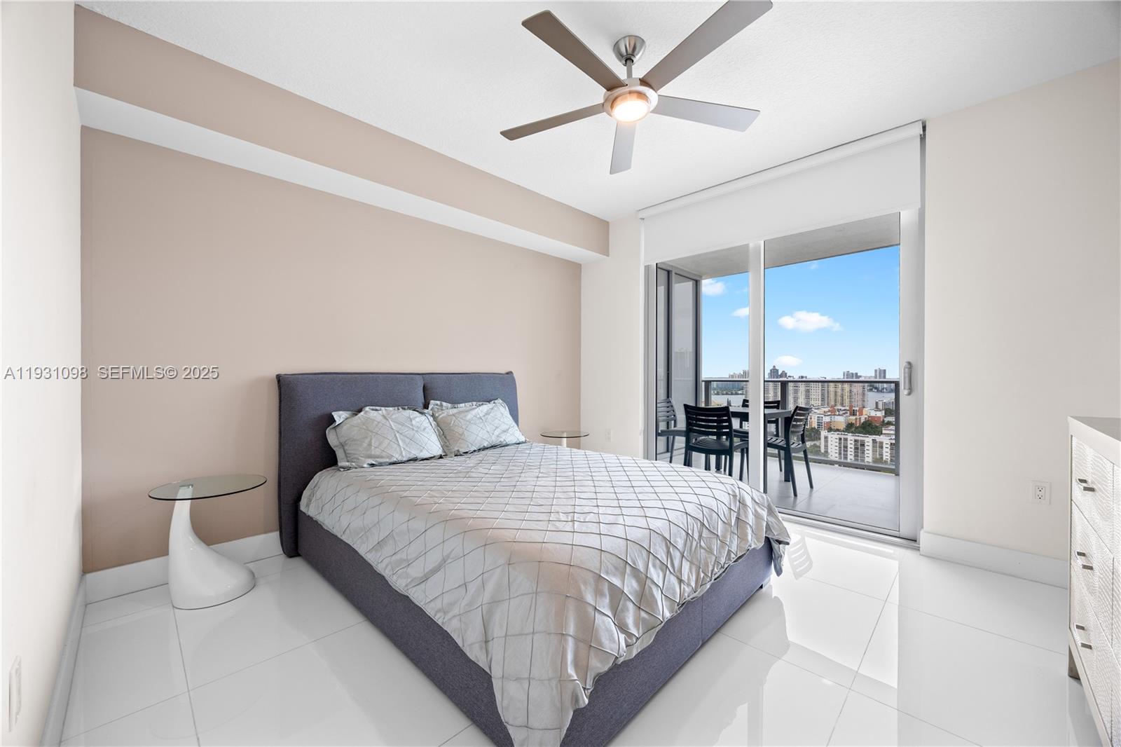 PARQUE TOWERS CONDO - Residential Lease