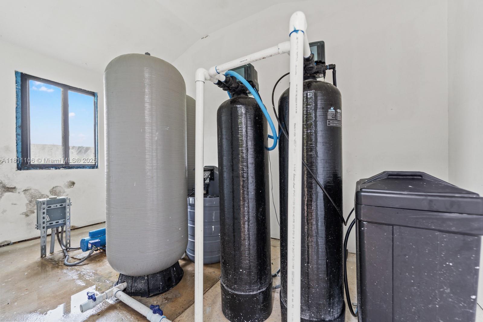 32 56 39 5 AC M/L - Residential