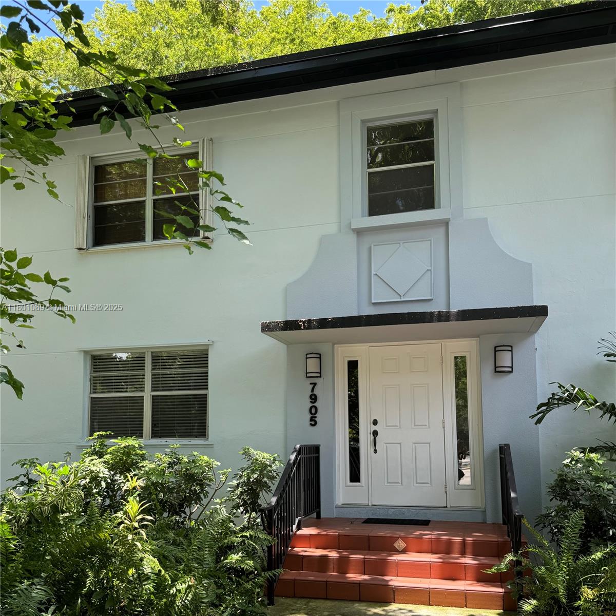 7905 Sw 57th Ave 40D, Miami, Broward County, Florida - 2 Bedrooms  
1 Bathrooms - 