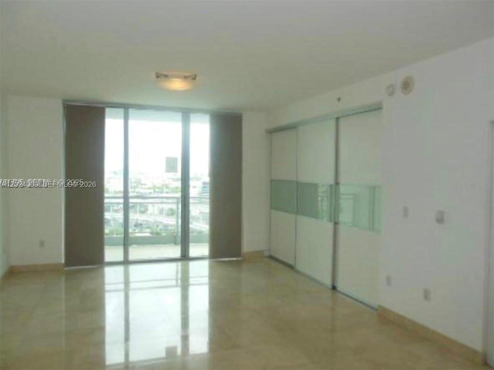 IVY CONDO - Residential