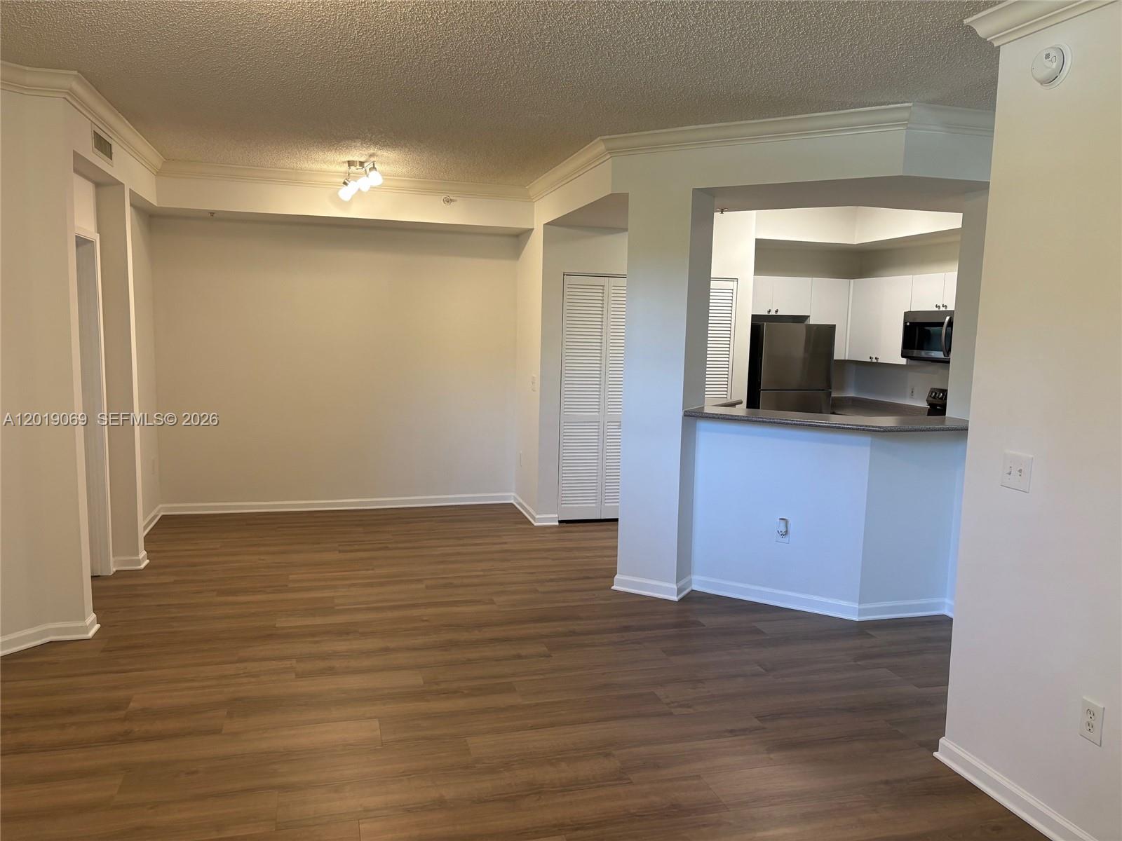 REGENT PARK CONDO - Residential