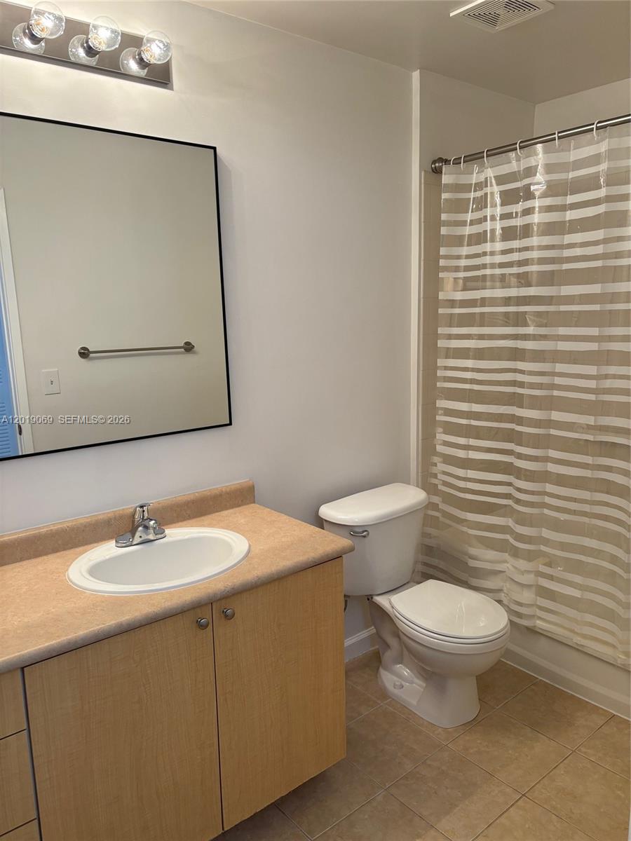 REGENT PARK CONDO - Residential
