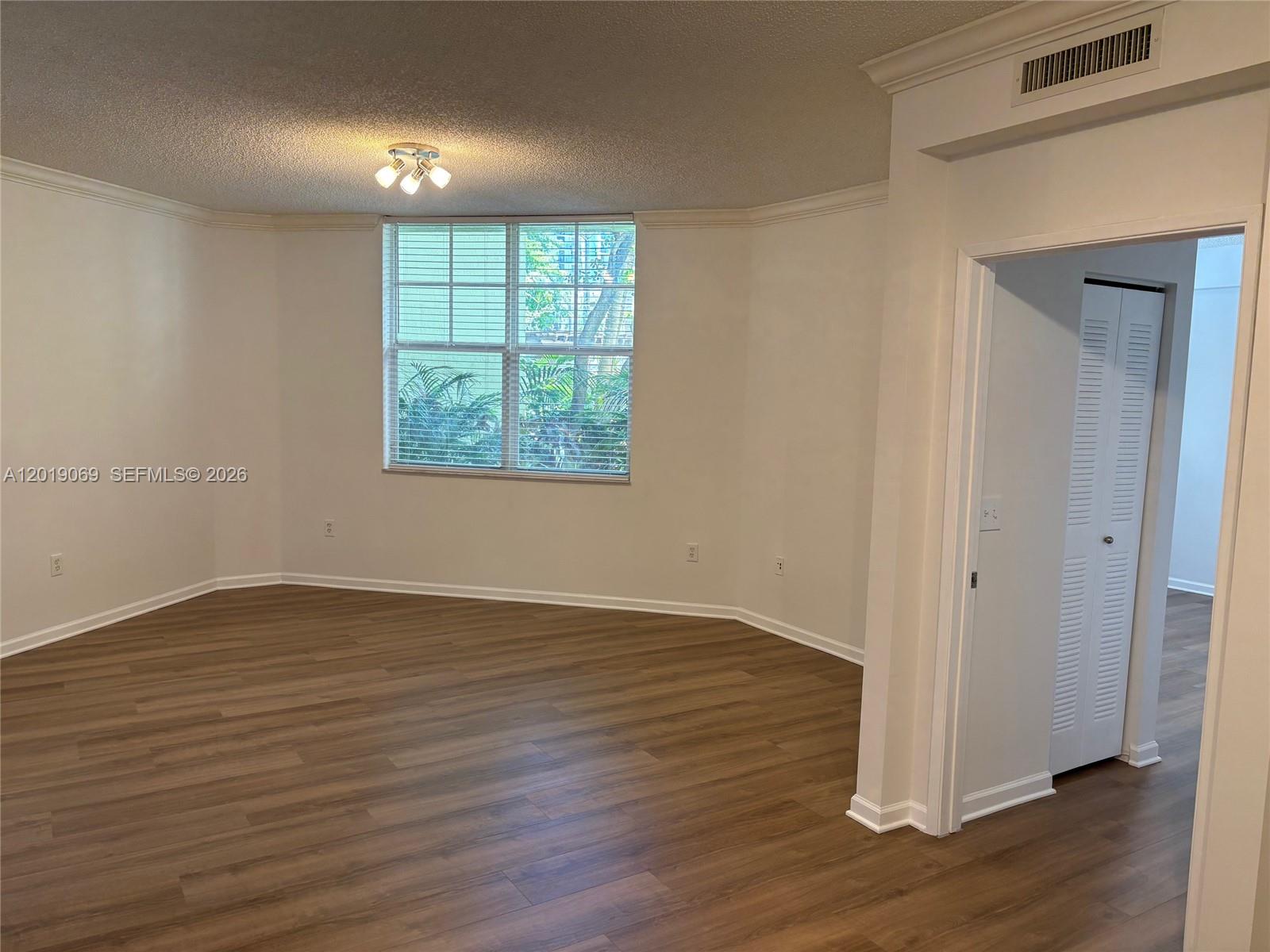 REGENT PARK CONDO - Residential