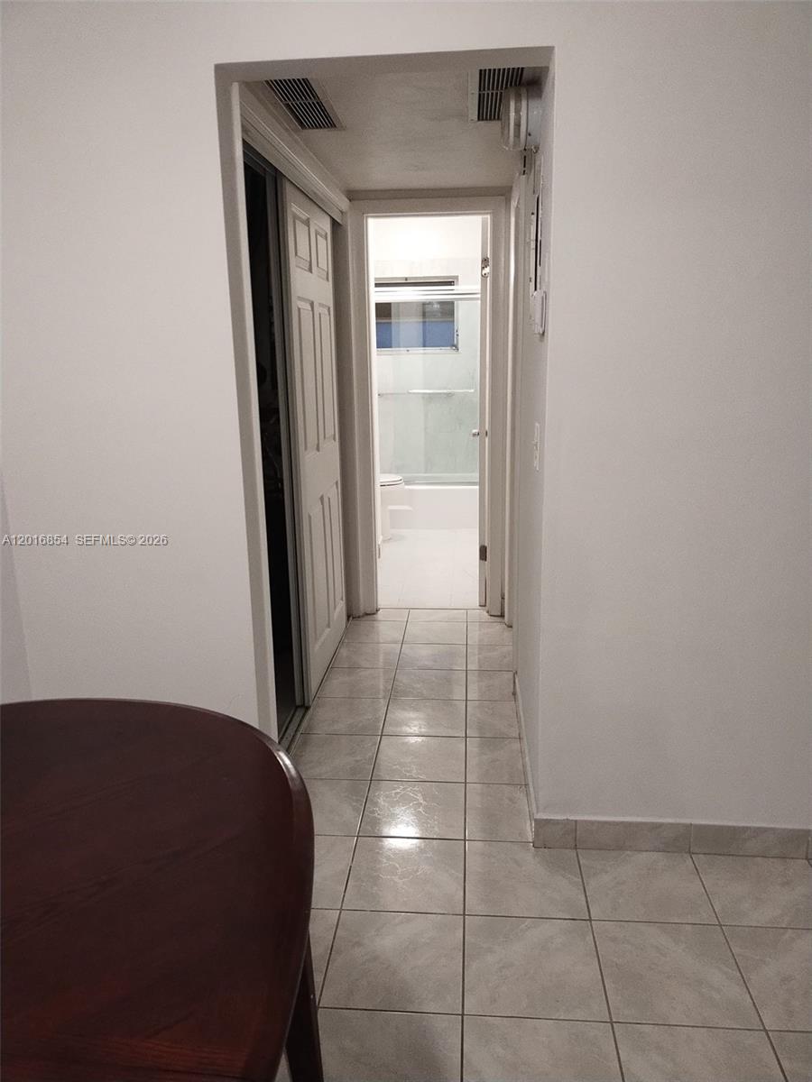 ELDORADO PLAZA EAST CONDO - Residential Lease