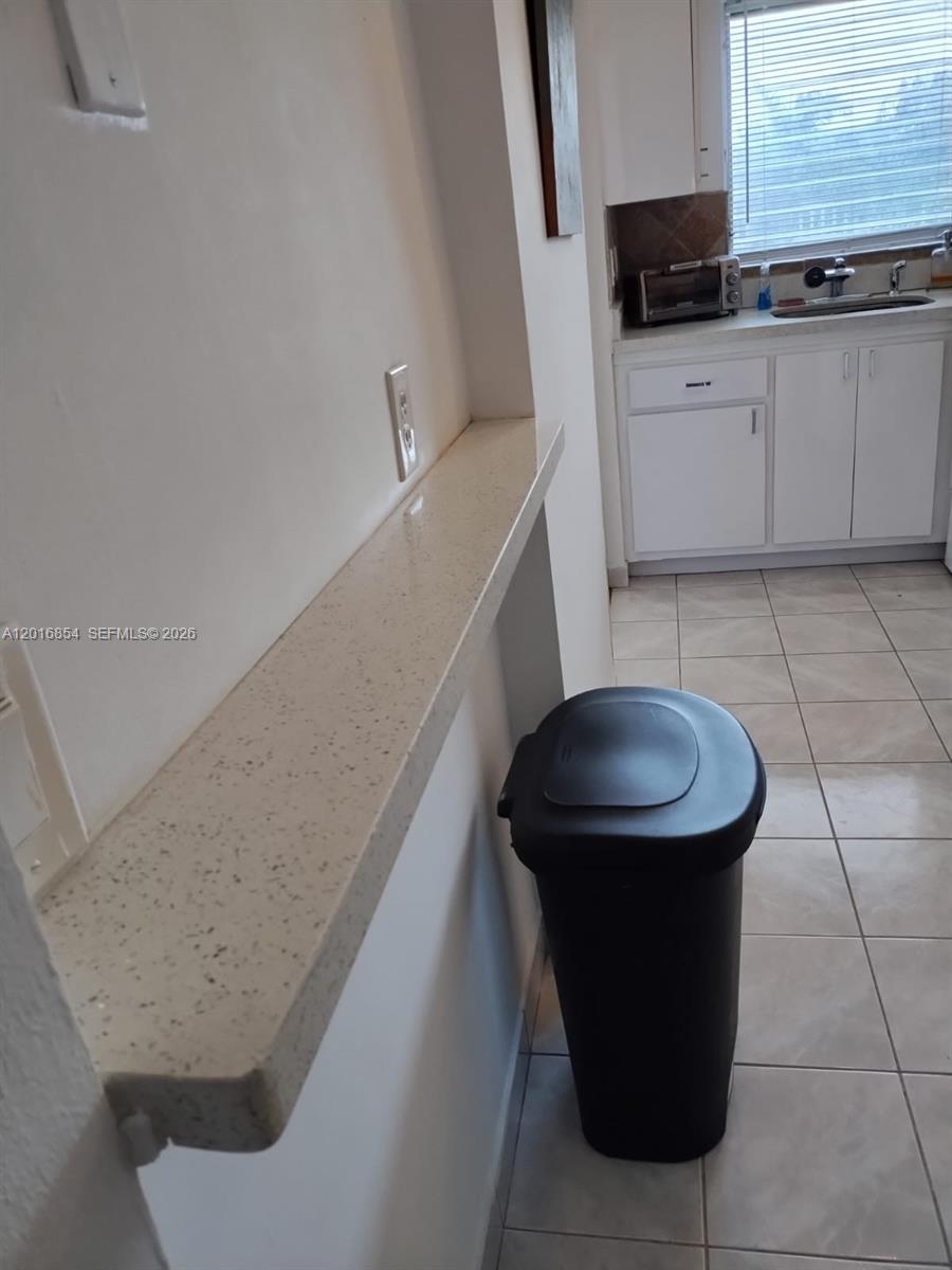ELDORADO PLAZA EAST CONDO - Residential Lease