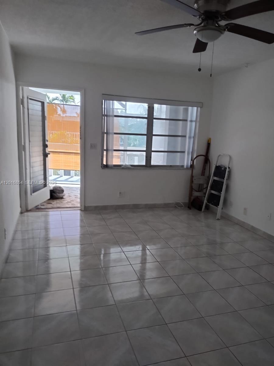 ELDORADO PLAZA EAST CONDO - Residential Lease