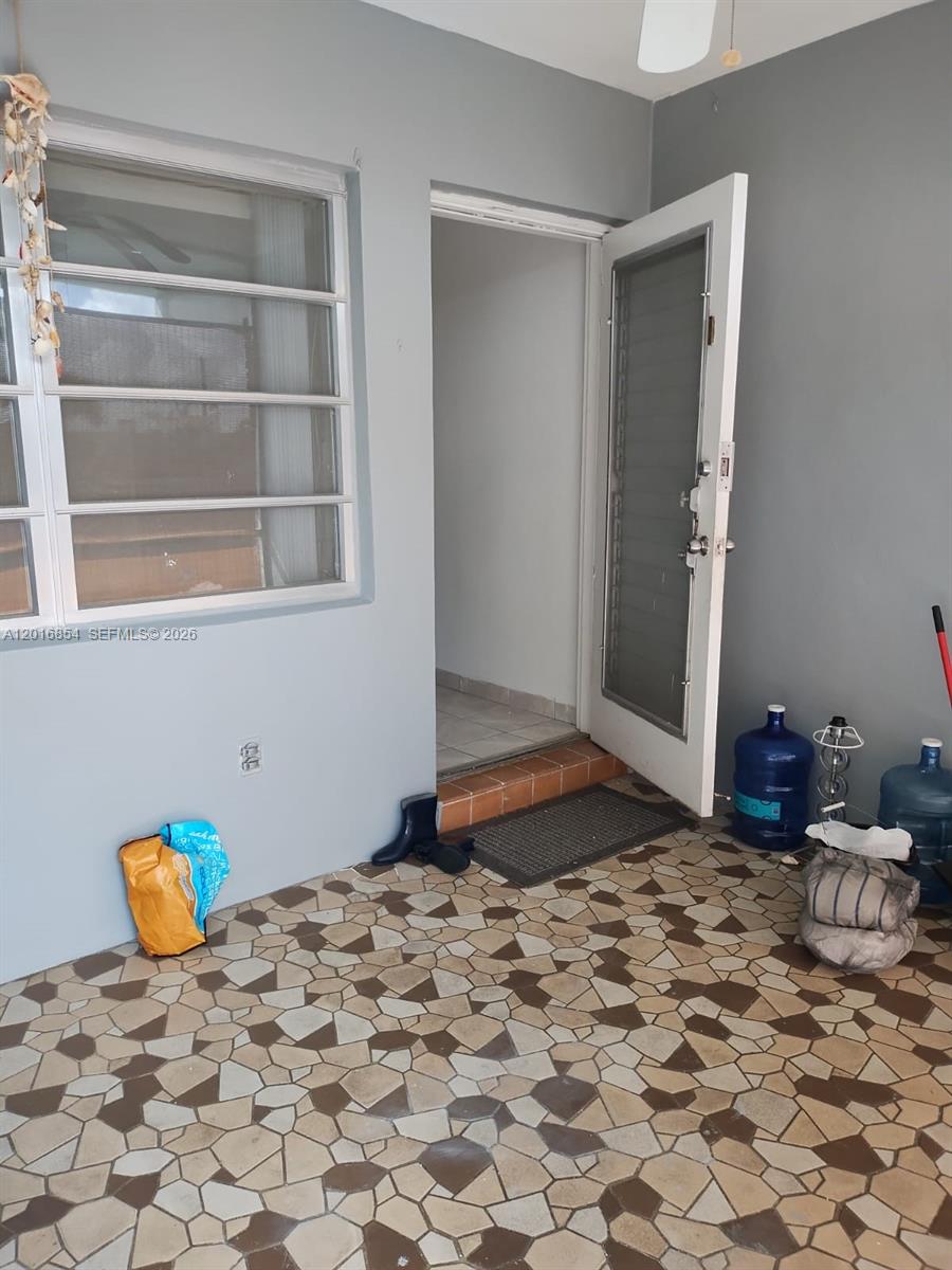 ELDORADO PLAZA EAST CONDO - Residential Lease