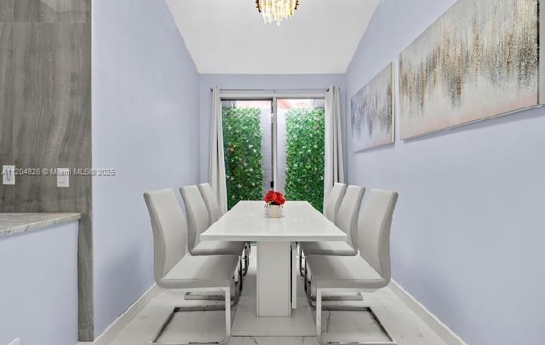 WELLINGTON TR 43 - Residential Lease