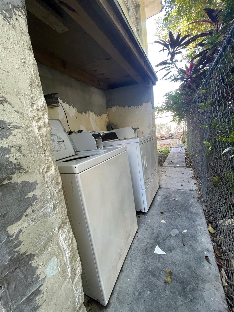 ALTOS DEL MAR NO 3 - Residential Lease