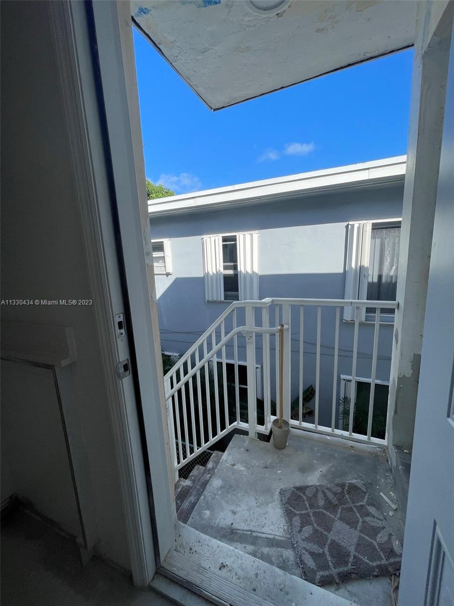 ALTOS DEL MAR NO 3 - Residential Lease