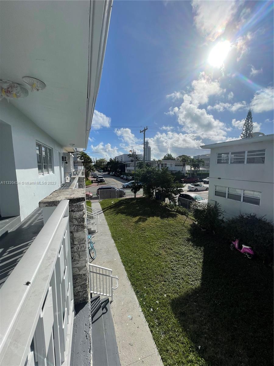 ALTOS DEL MAR NO 3 - Residential Lease