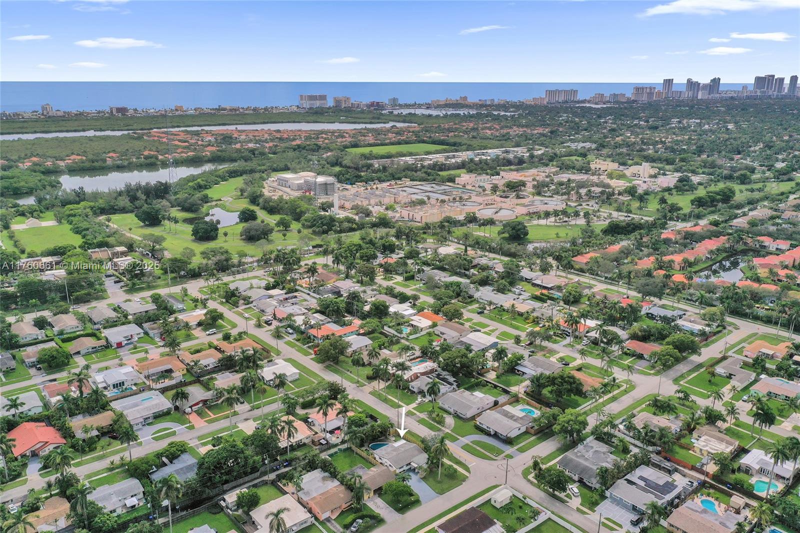 HOLLYWOOD HOMESITES SECON - Residential Lease