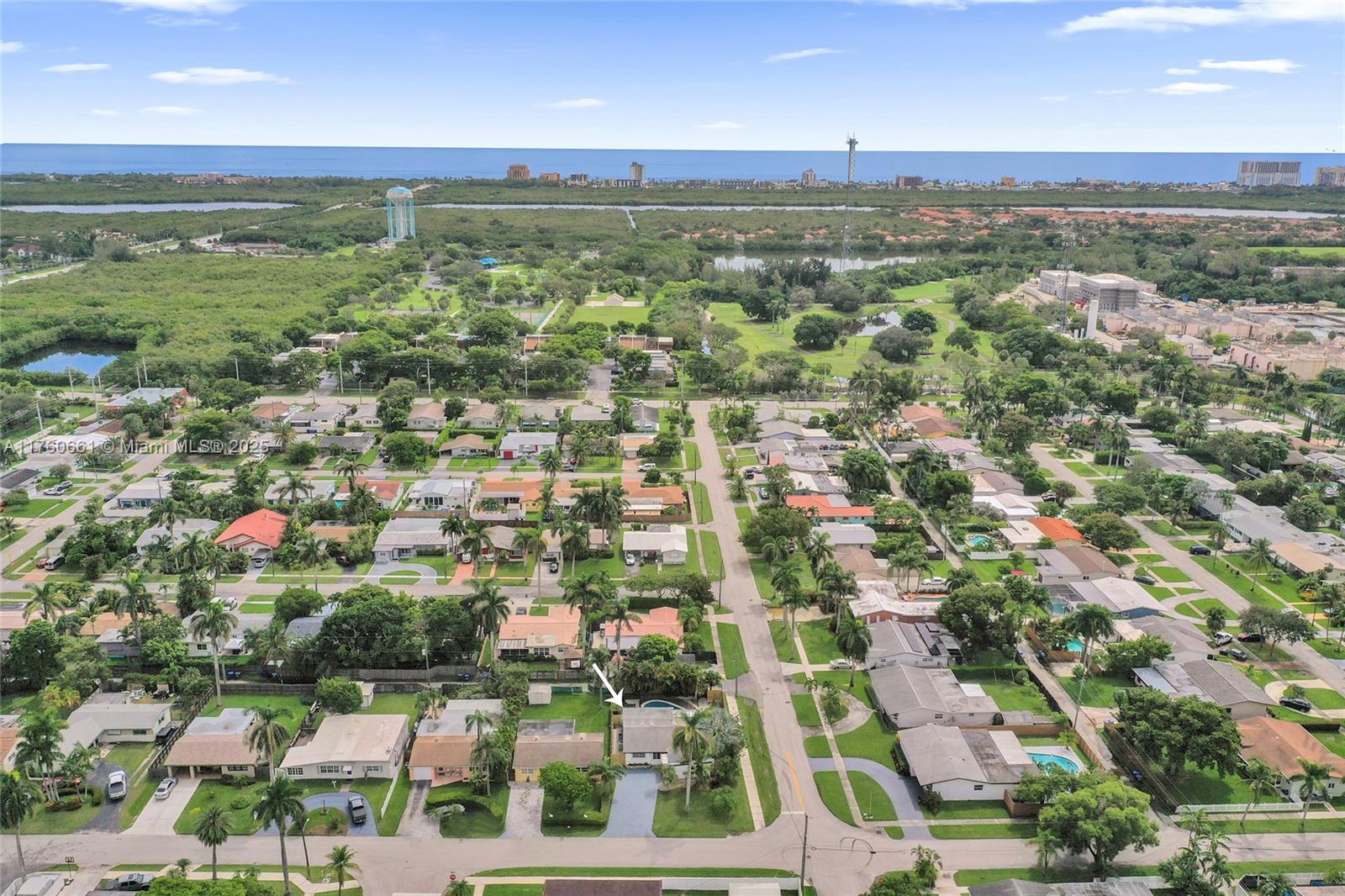 HOLLYWOOD HOMESITES SECON - Residential Lease