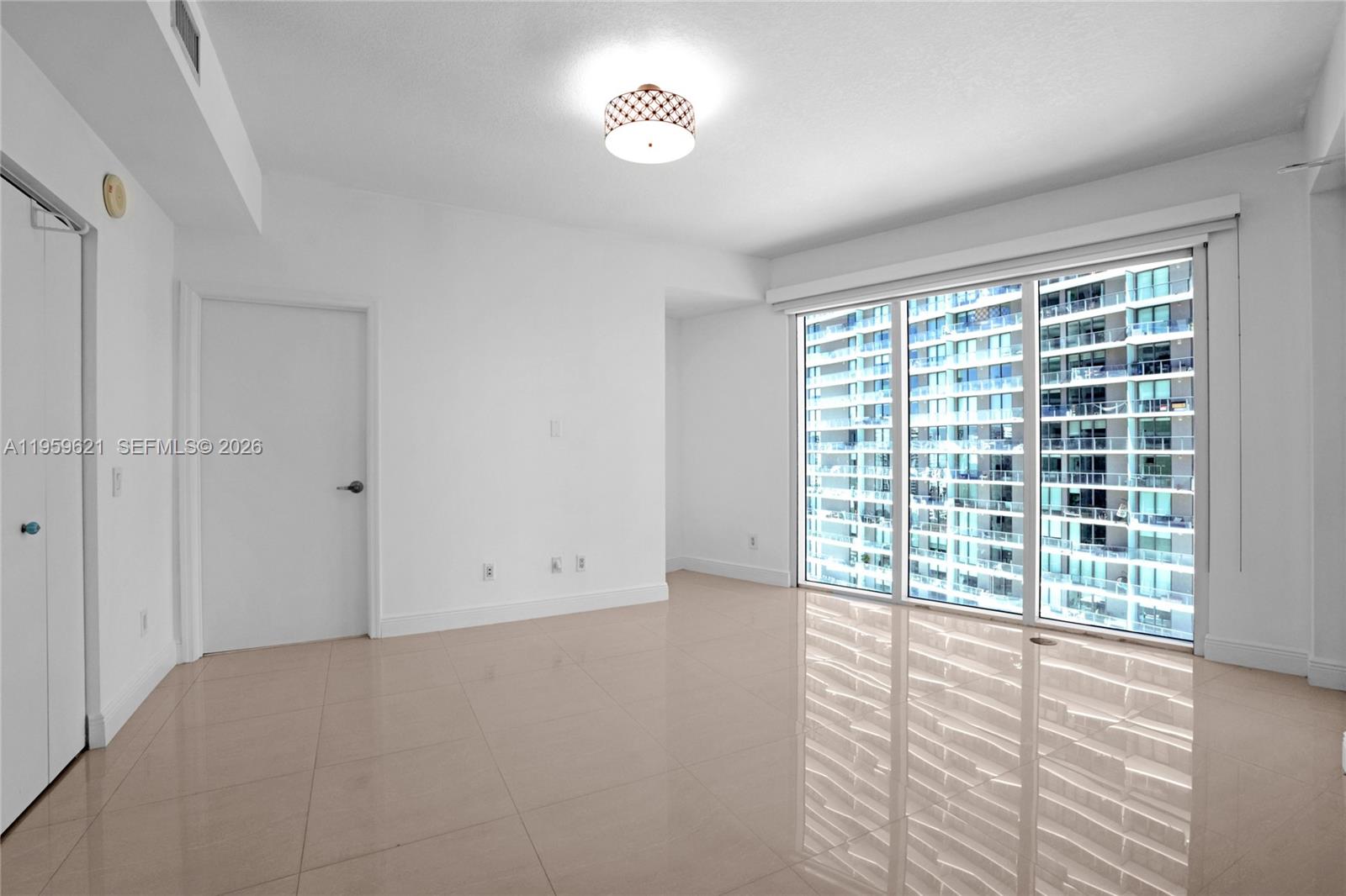 INFINITY AT BRICKELL COND - Residential