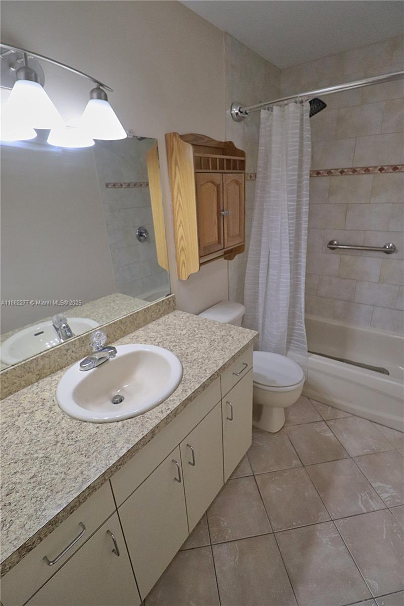 DANIA HEIGHTS ADD - Residential Lease